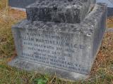 image of grave number 930642